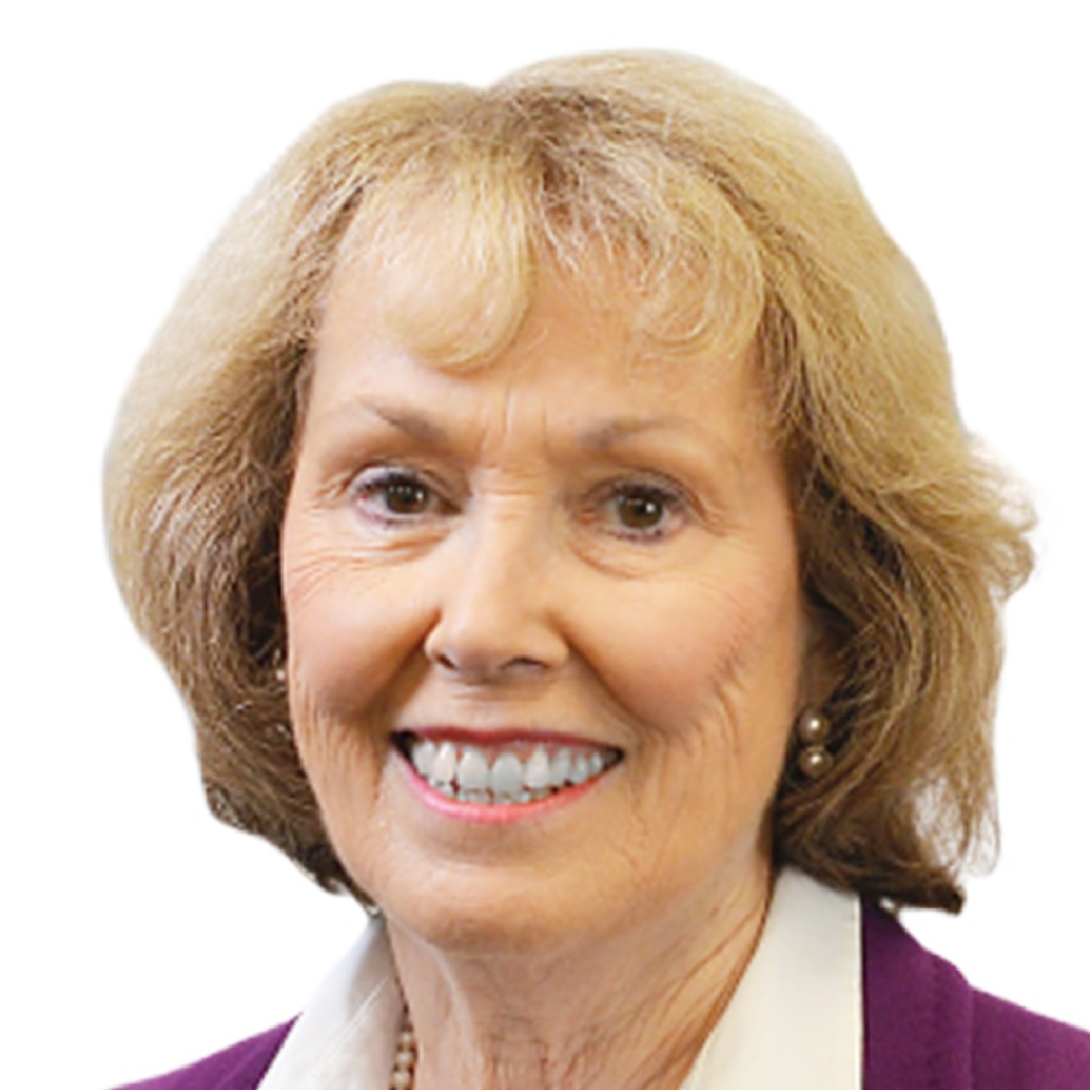 Dr. Linda  Niessen 