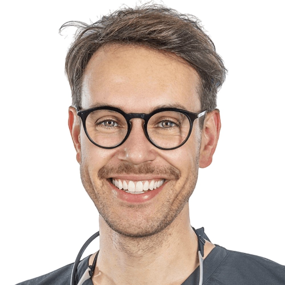 Dr. Christian  Leonhardt 