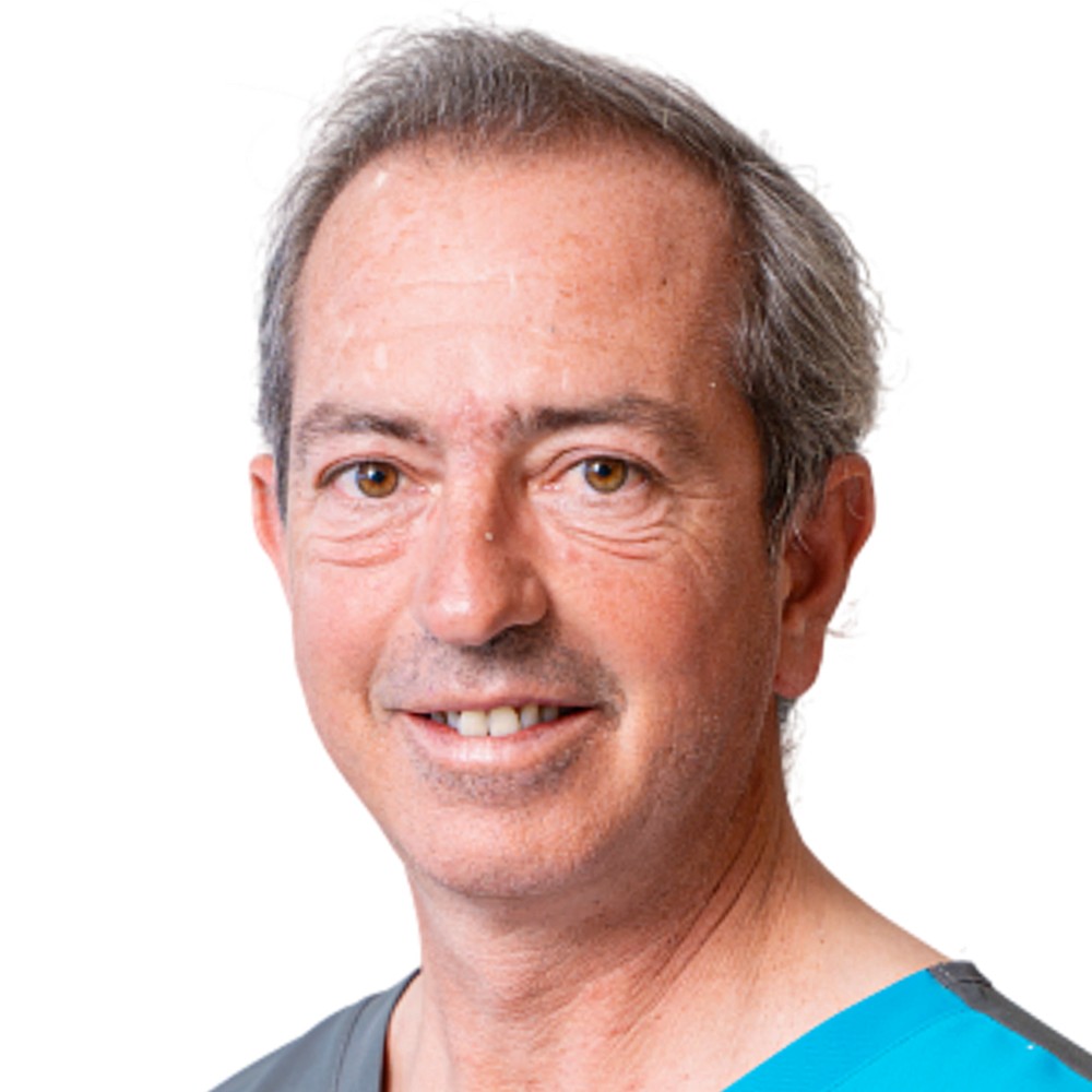 Dr. Carlos  Moura Guedes 